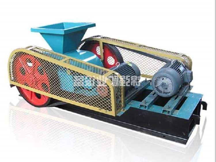 对辊破碎机(图2) 对辊破碎机(图2)