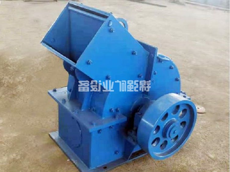 锤式破碎机(图2) 锤式破碎机(图2)