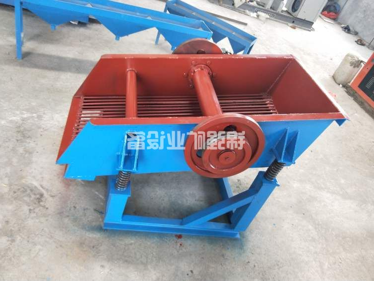 圆振动筛(图1) 圆振动筛(图1)