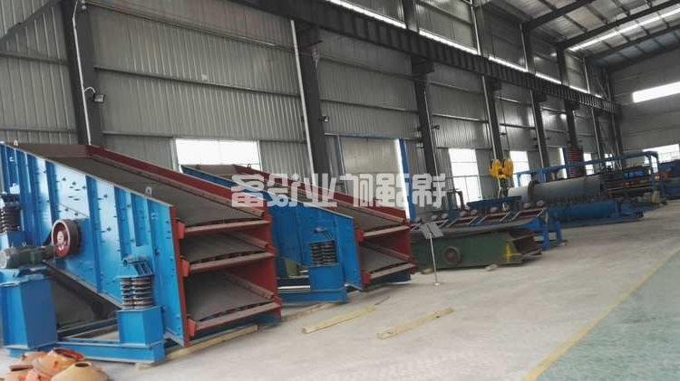 圆振动筛(图3) 圆振动筛(图3)